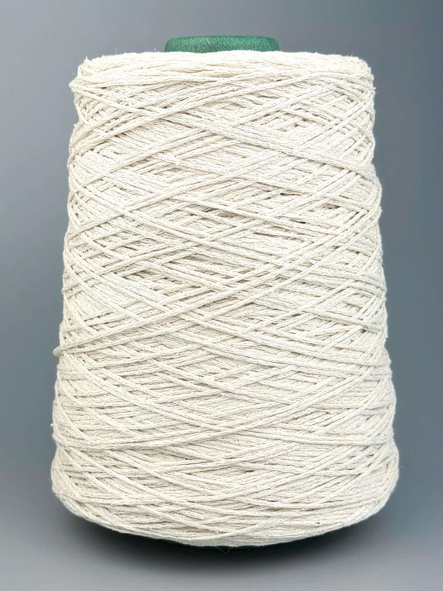 Avorio Prezioso – Garn aus Bouretteseide und Maulbeerseide col. Naturelfenbein 300 m / 100 g foto 2